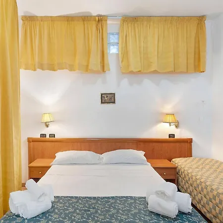 H Ruins B&B