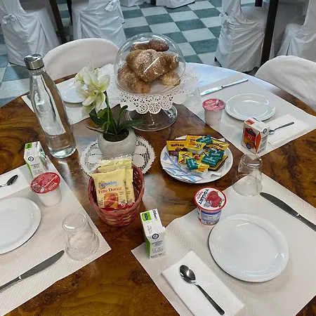 Bed & Breakfast H Ruins Pompei